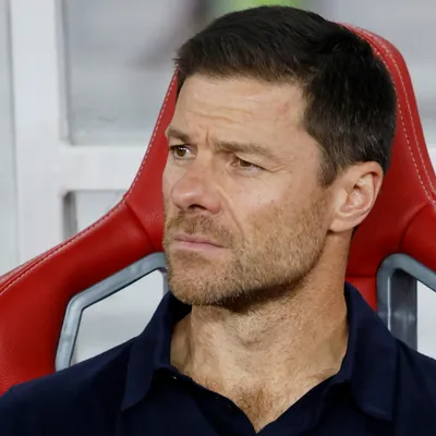 Xabi Alonso evitó hablar de la posible salida de Enzo Fernández: "Es jugador de Chelsea"