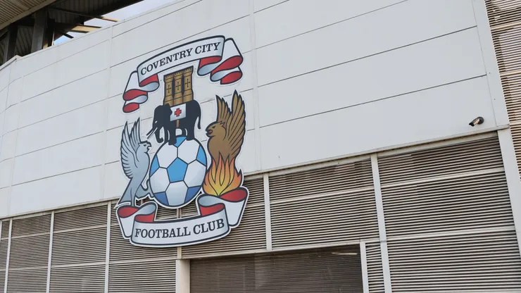 Coventry City vuelve a la Premier League: su particular escudo