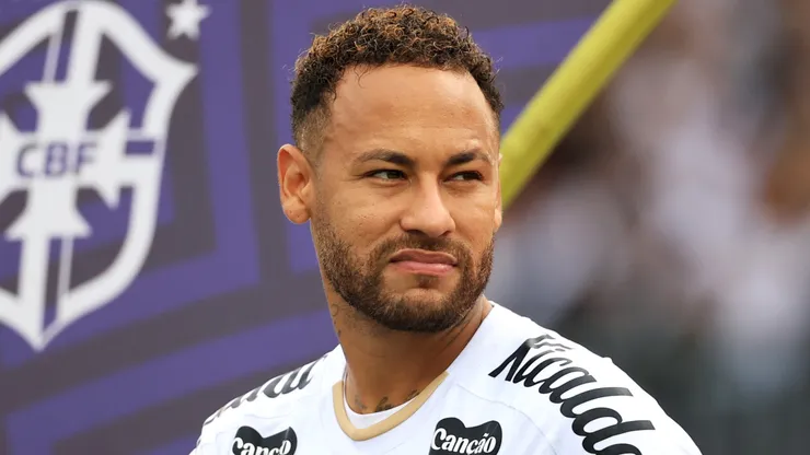 Neymar quiso tentar a un jugar de Racing.
