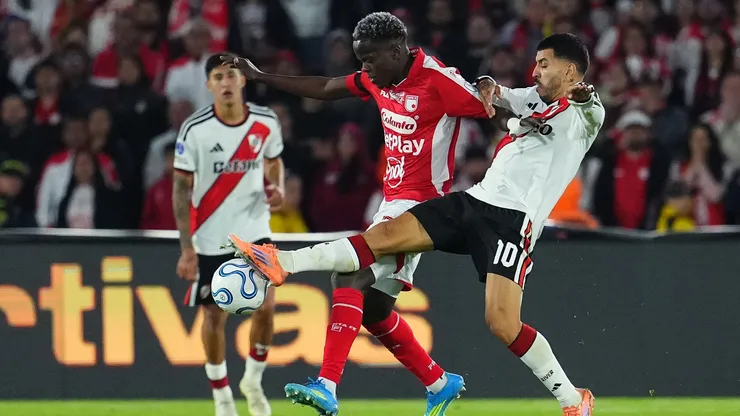 River va por la clasificación ante Santa Fe.