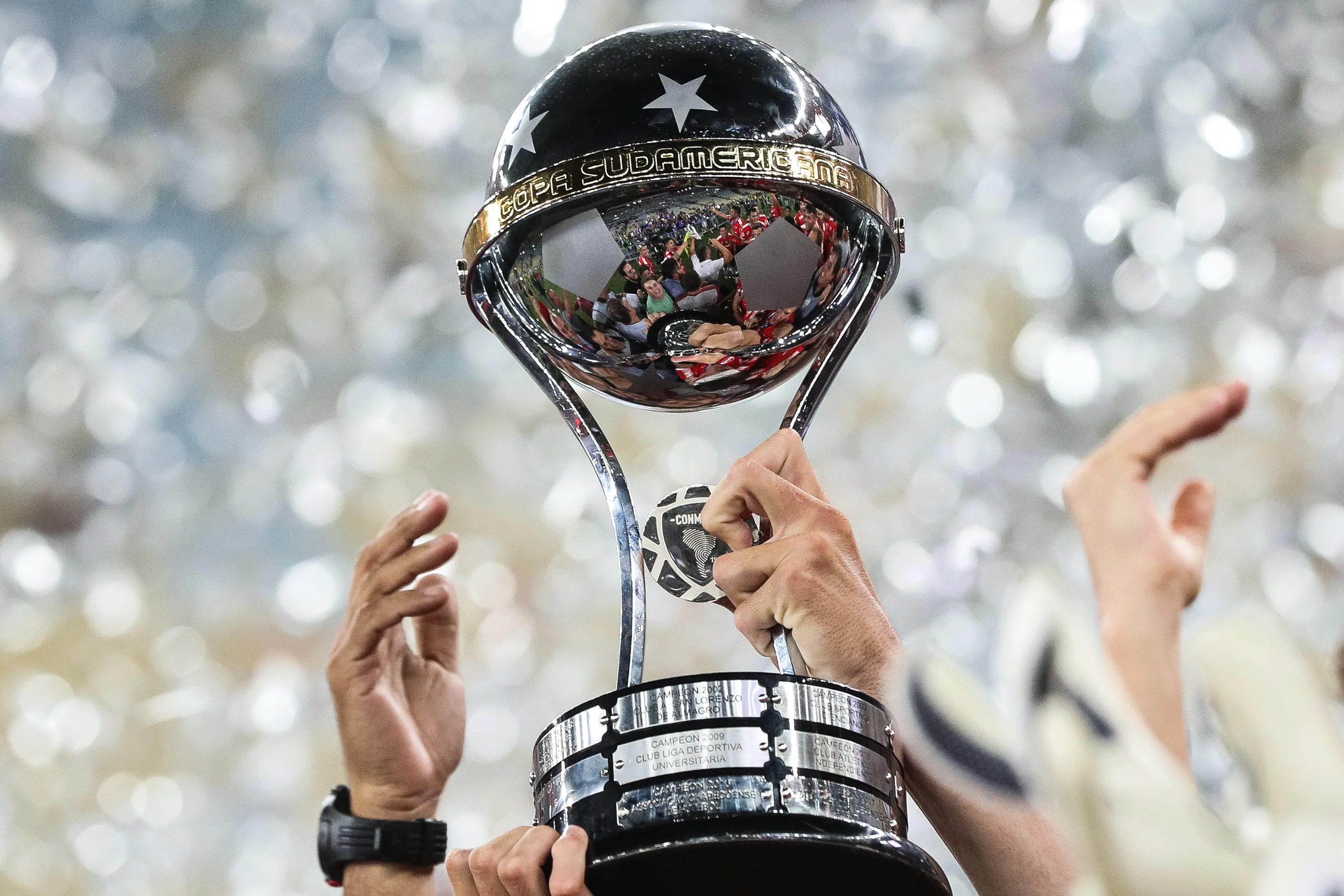 El trofeo de la Copa Sudamericana (Getty)