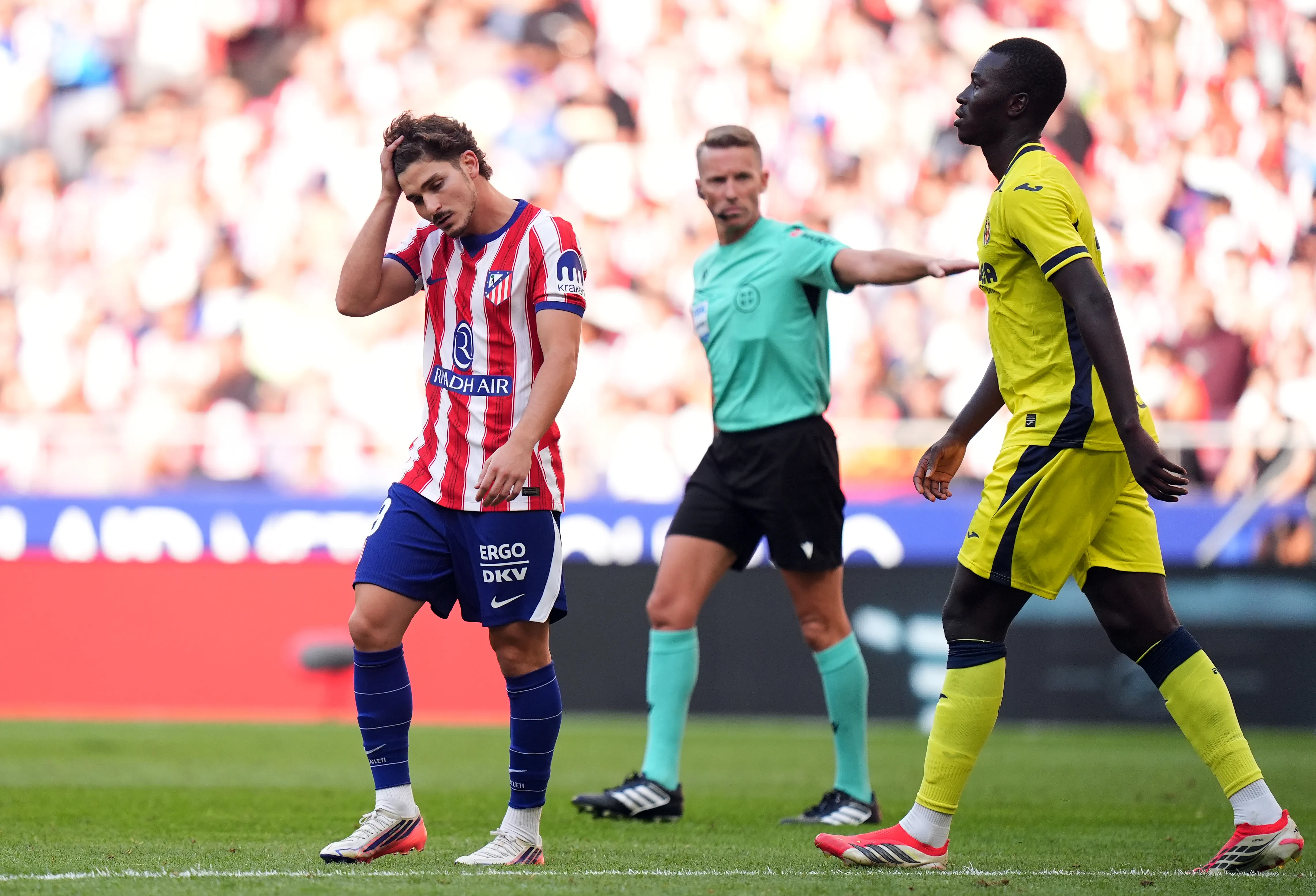 Julián Alvarez vs. Villarreal. (Foto: Getty).