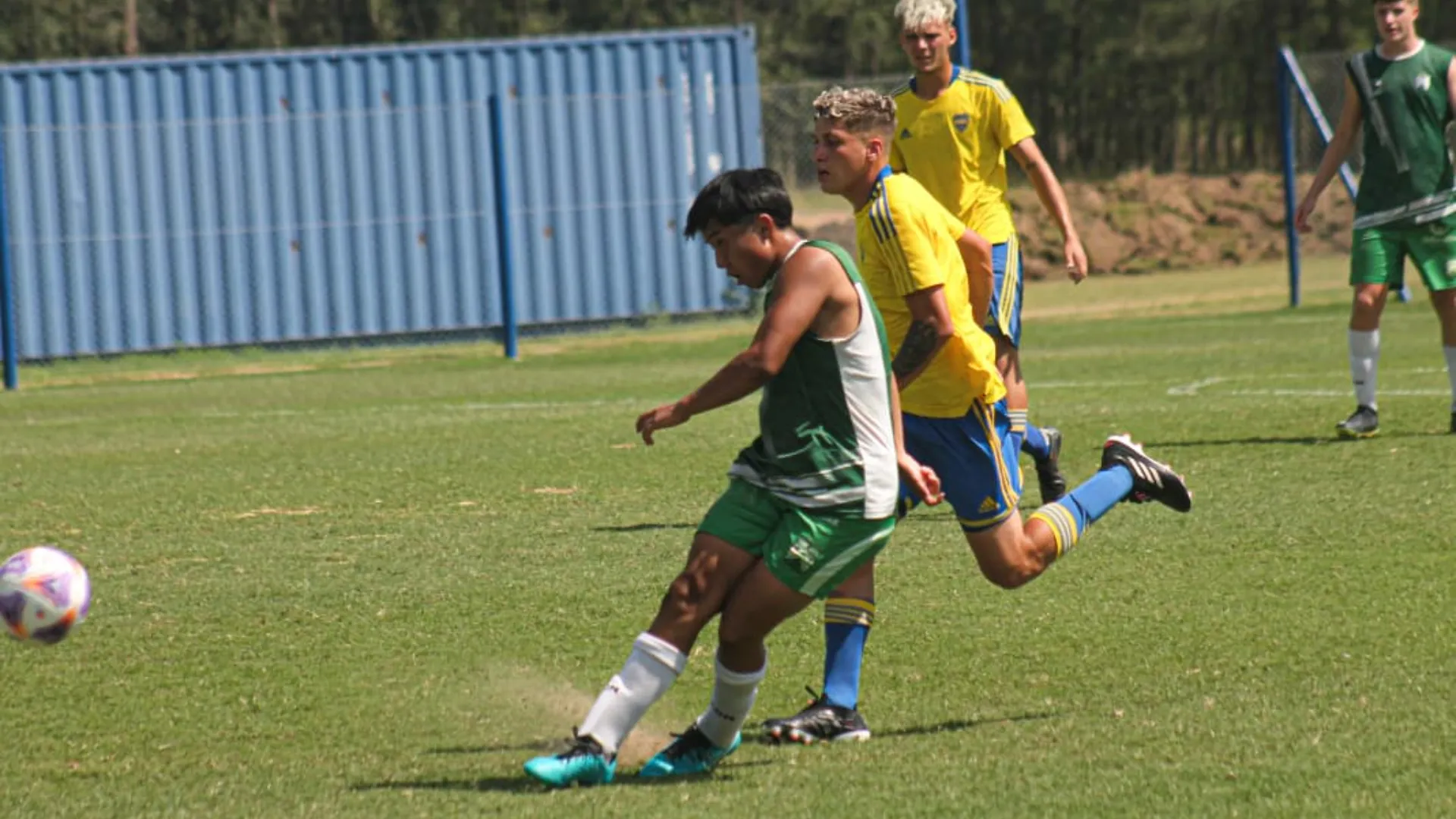 Shintaro Takahashi en su etapa como jugador de Ferro. (BOLAVIP)