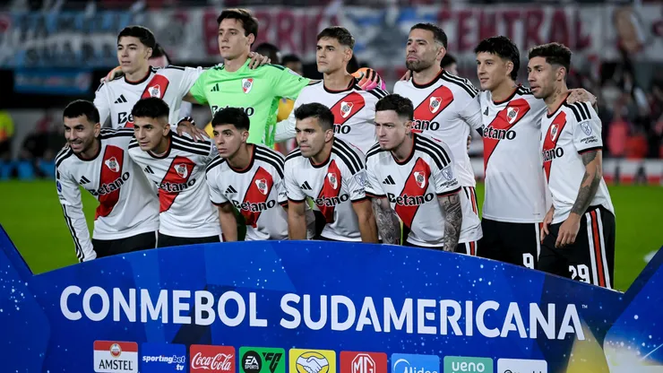 Los 11 titulares de River ante Santa Fe.