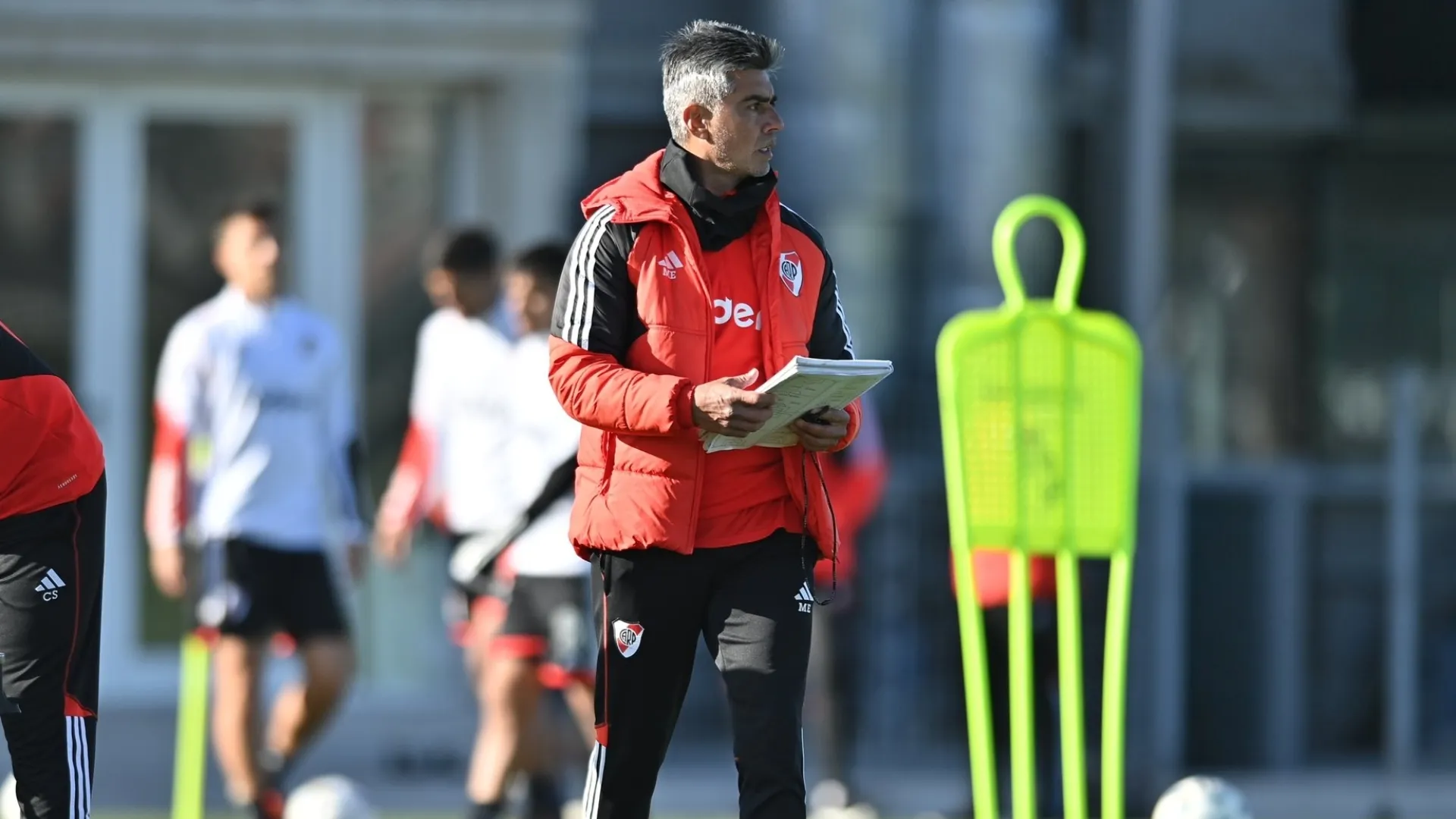 Marcelo Escudero se quedaría hasta fin de año como DT interino de River