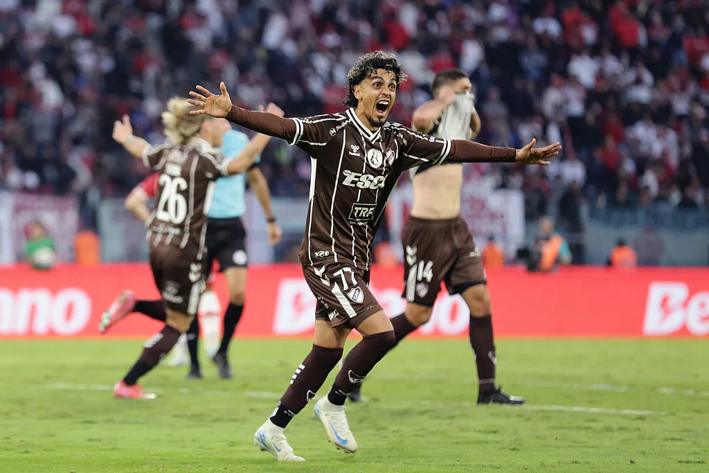 Ronaldo Martínez, durante su estadía en Platense. (Getty Images)
