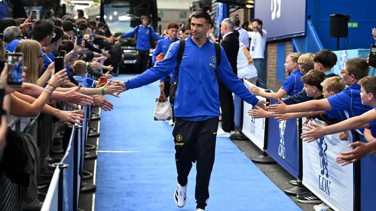 Así fue el debut de Dibu Martínez en Chelsea