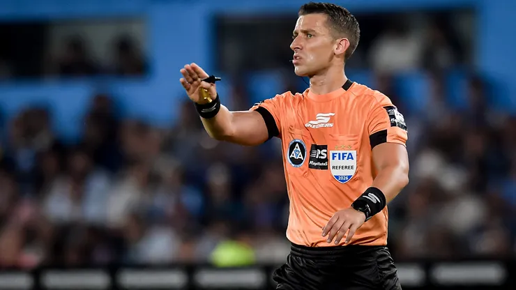 Sebastián Zunino, árbitro argentino.