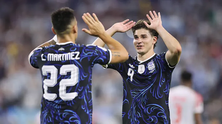 Lautaro Martínez y Julián Álvarez, en la Selección Argentina.