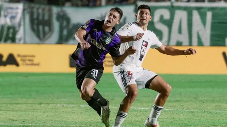 Banfield y Riestra van por las semifinales.