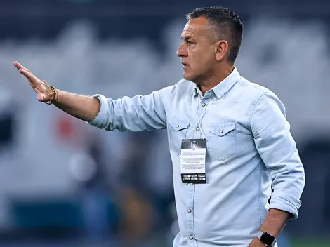 Melgarejo, el DT de Cienciano que prometió ganarle a Boca, reveló que quiere dirigir a River