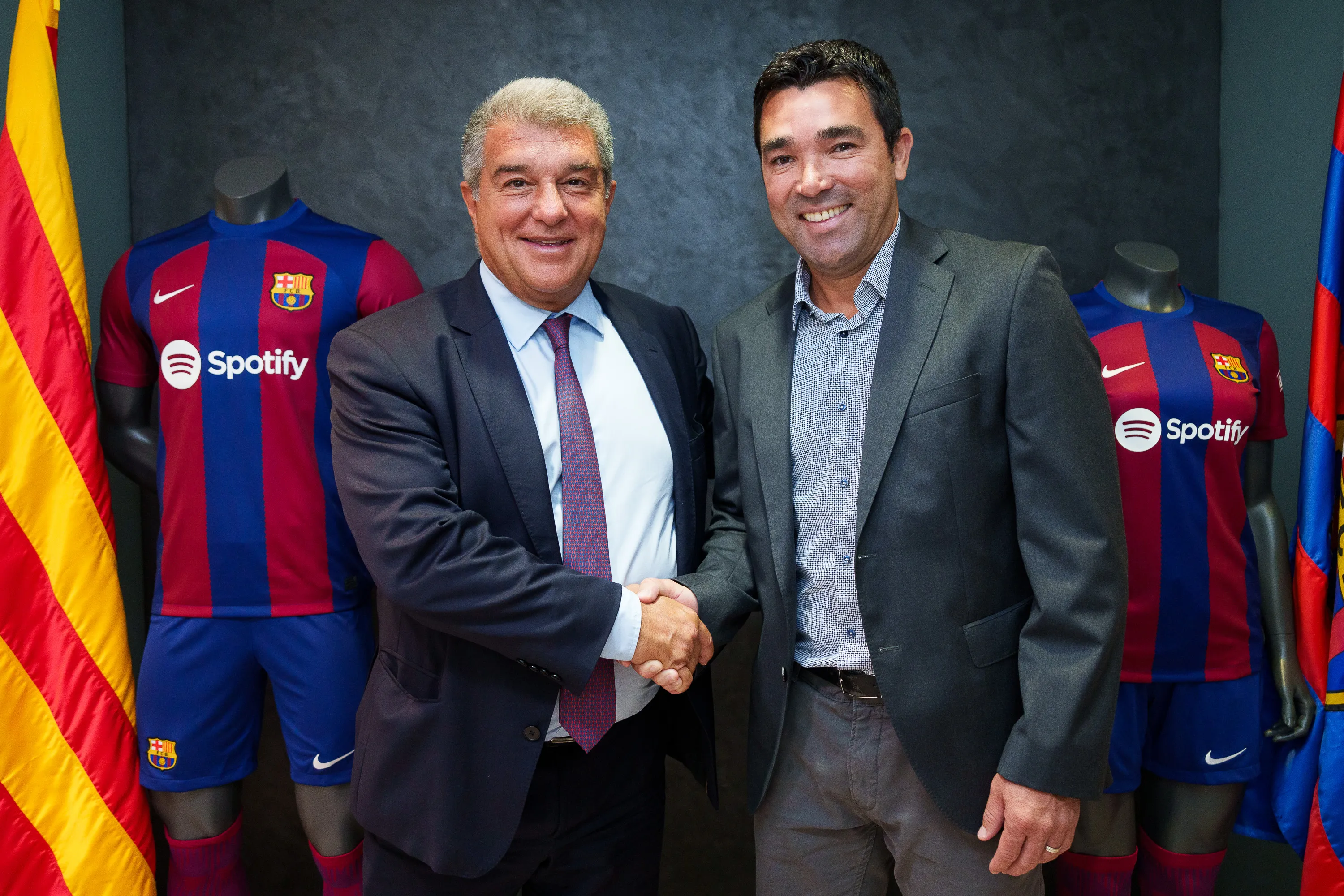 Joan Laporta y Deco, en Barcelona. (@FCBarcelona)