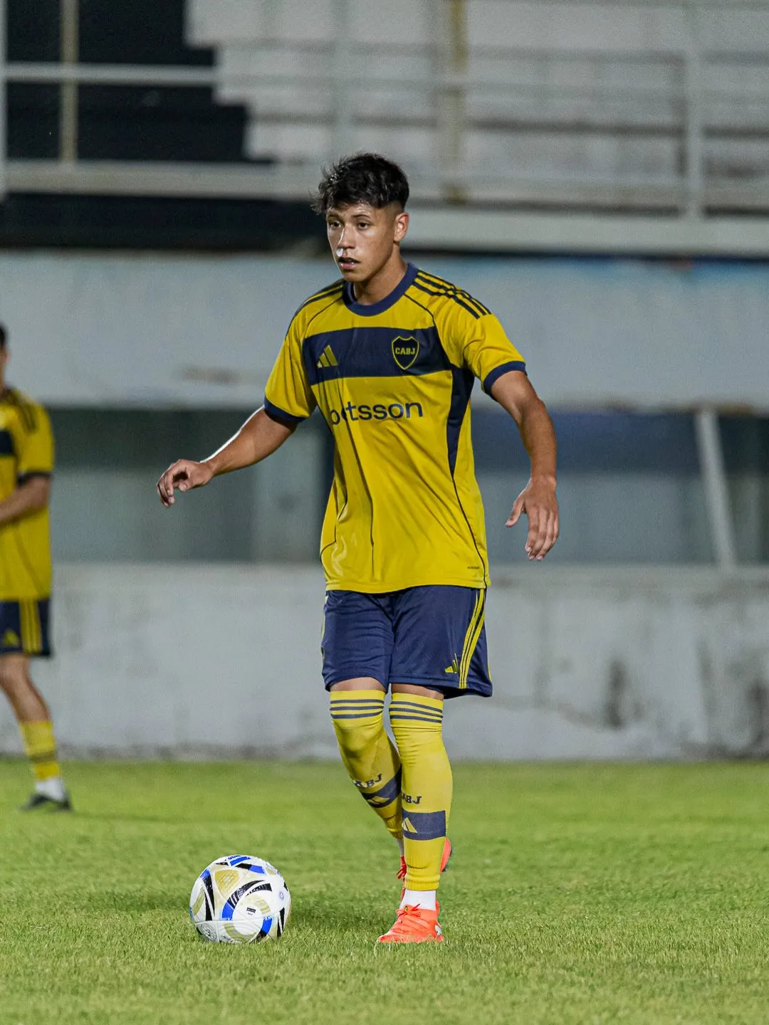 Lautaro Mendieta, jugador de Boca.
