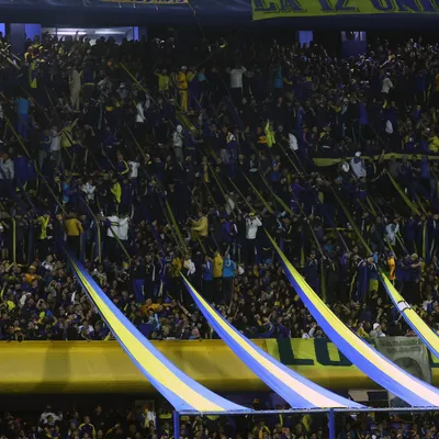 A pesar de la victoria, los hinchas de Boca reprobaron a Figal