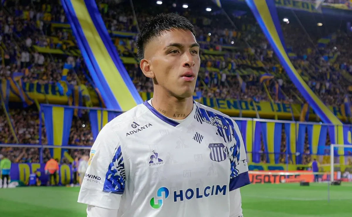 Photo: bolavip.com Matías Galarza, futbolista de Talleres en La Bombonera