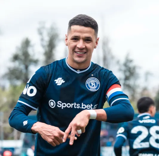 Alex Arce, goleador de Independiente Rivadavia.