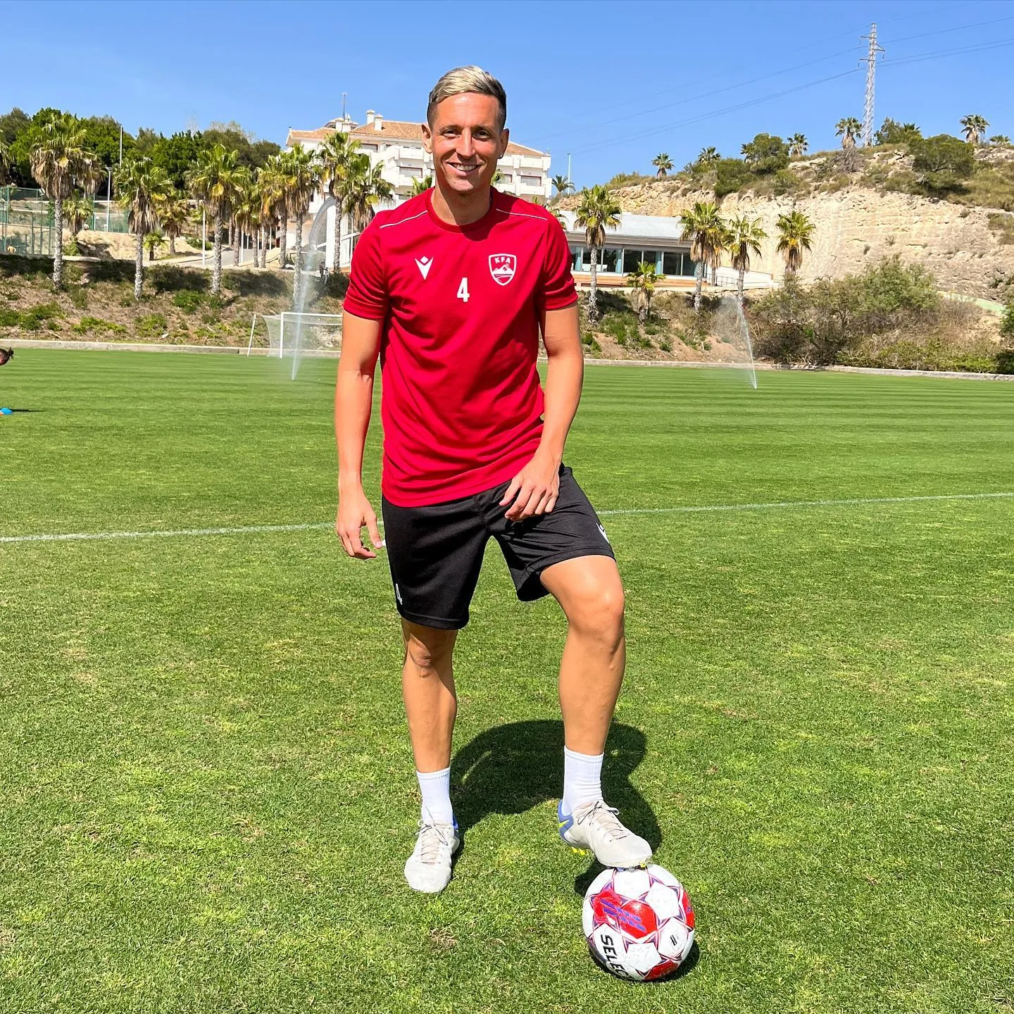 Iván Morán en el KFA de Islandia.