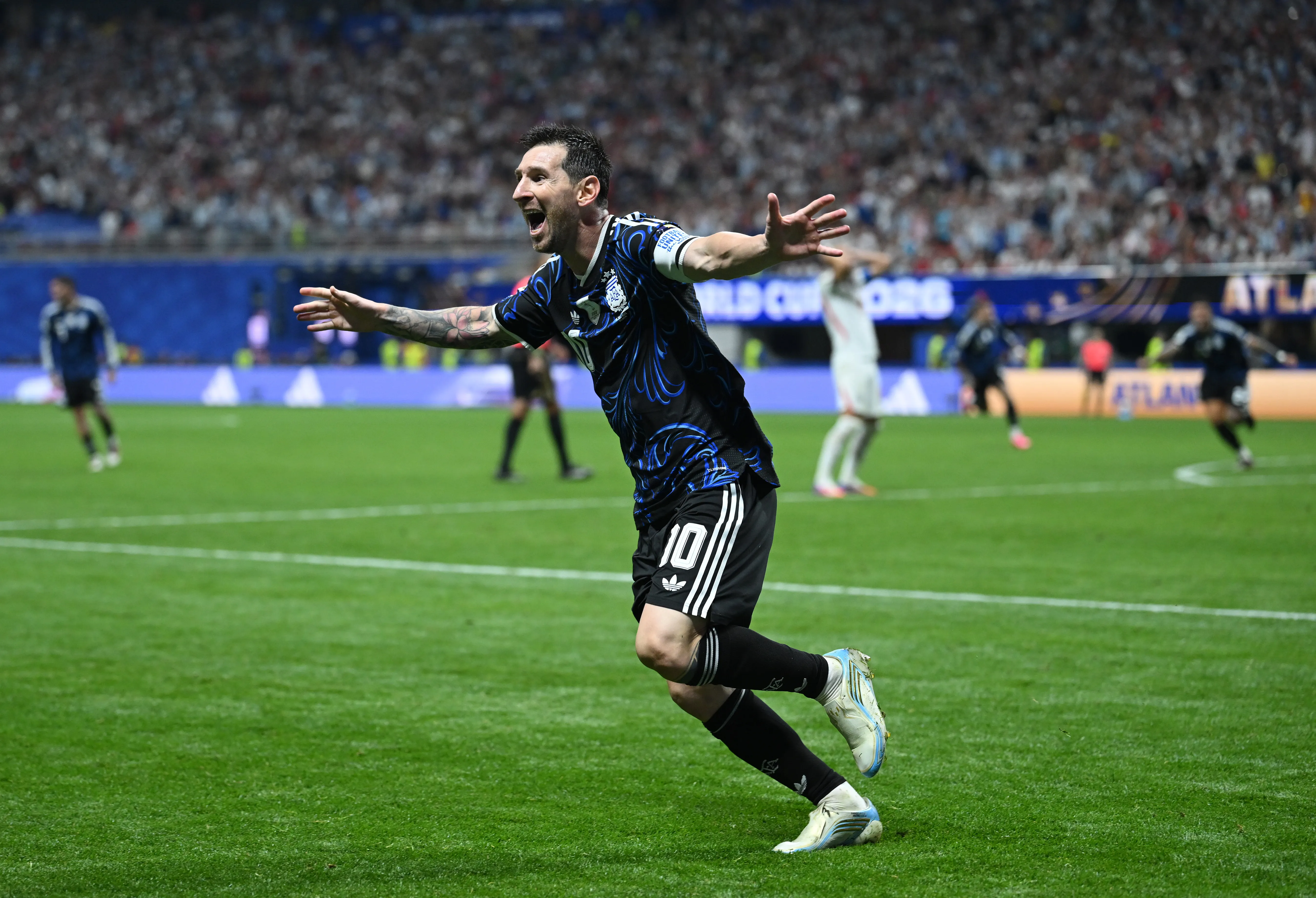 Lionel Messi ante Inglaterra. (Foto: Getty).