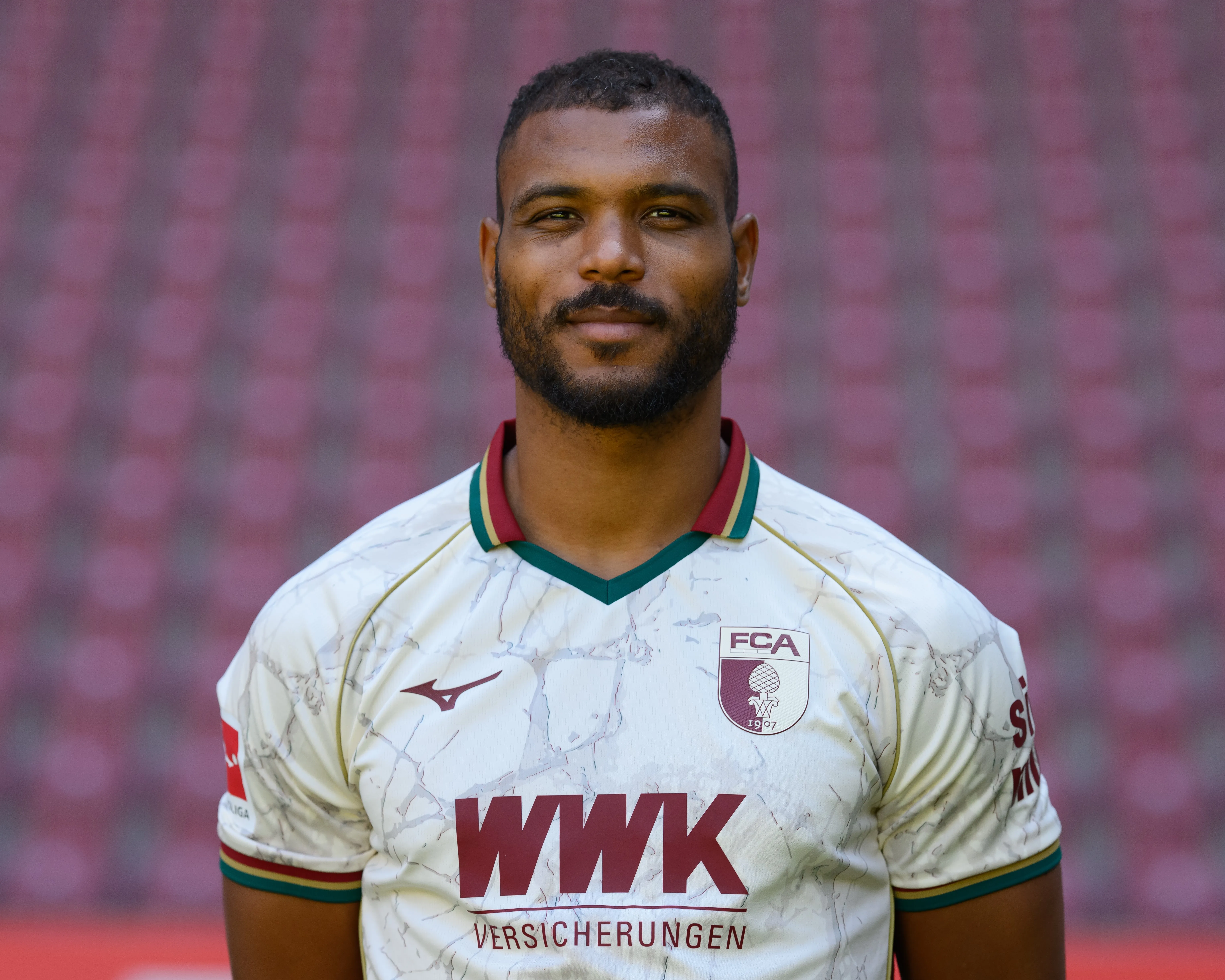Steve Mounié, figura de Benín.