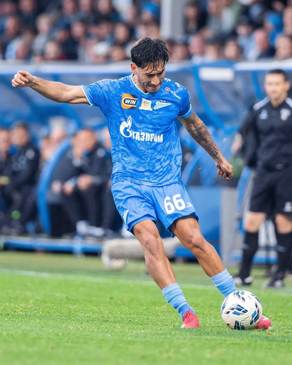 Román Vega en su debut con Zenit. (Foto: @fczenit_en)