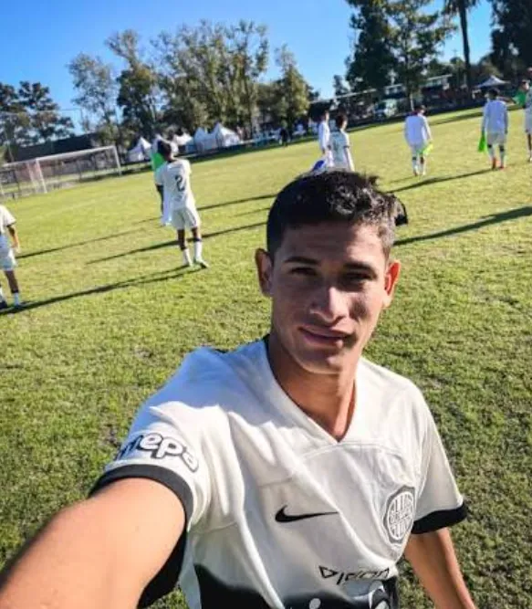 Pedro Zarza, juvenil de Olimpia de Paraguay.