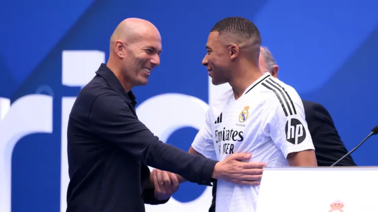 Zinedine Zidane y Kylian Mbappé, en Real Madrid.