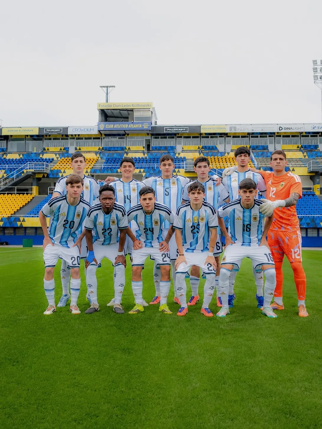Stephen Kiki Ramos en la Selección Argentina Sub-17. (@Kikiramoss_)