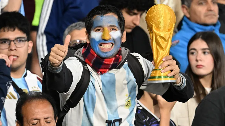 Los hinchas siguieron a Argentina en el Kempes.