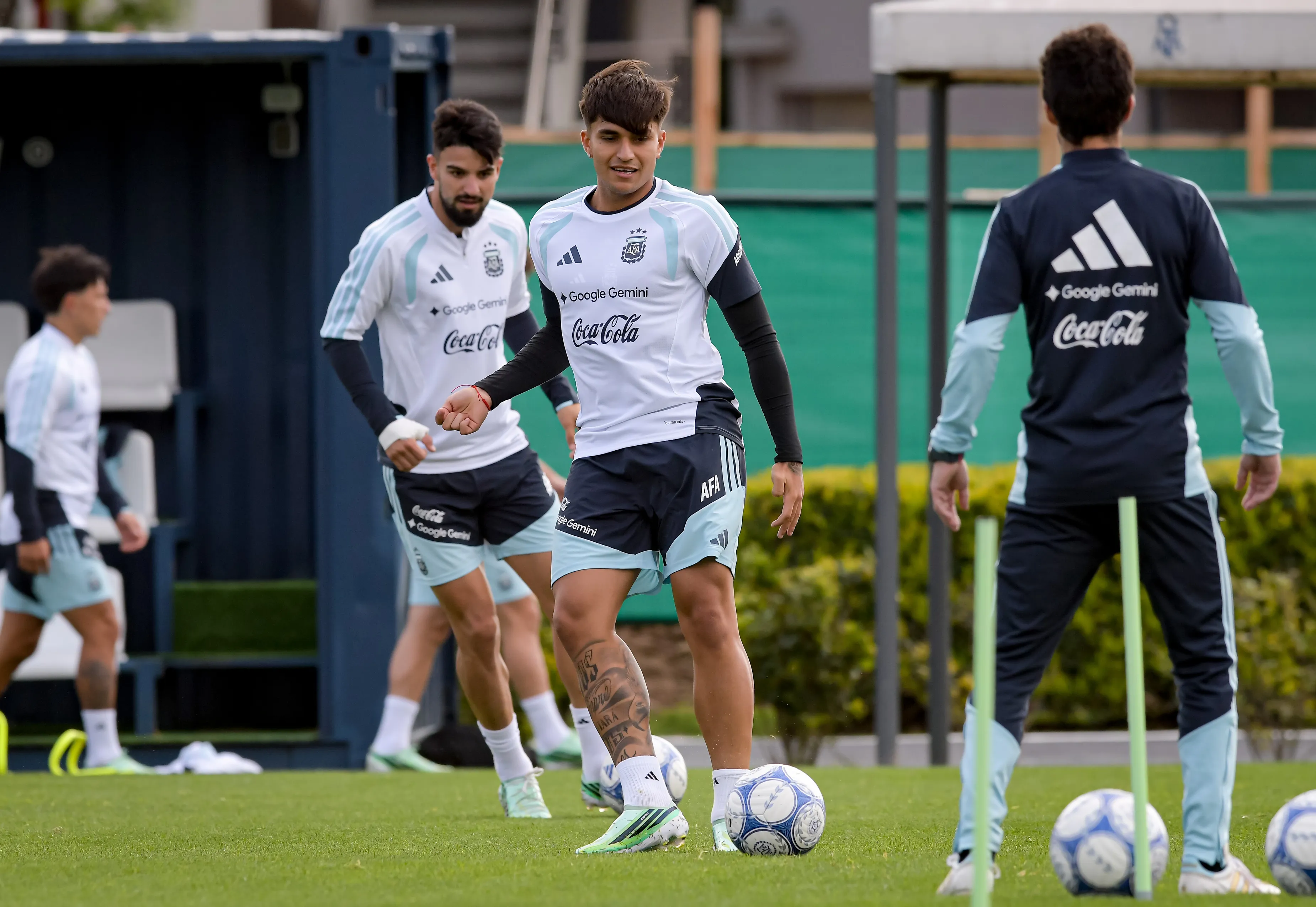 Santiago Castro es uno de los tres jugadores que todavía no debutó (Getty Images)