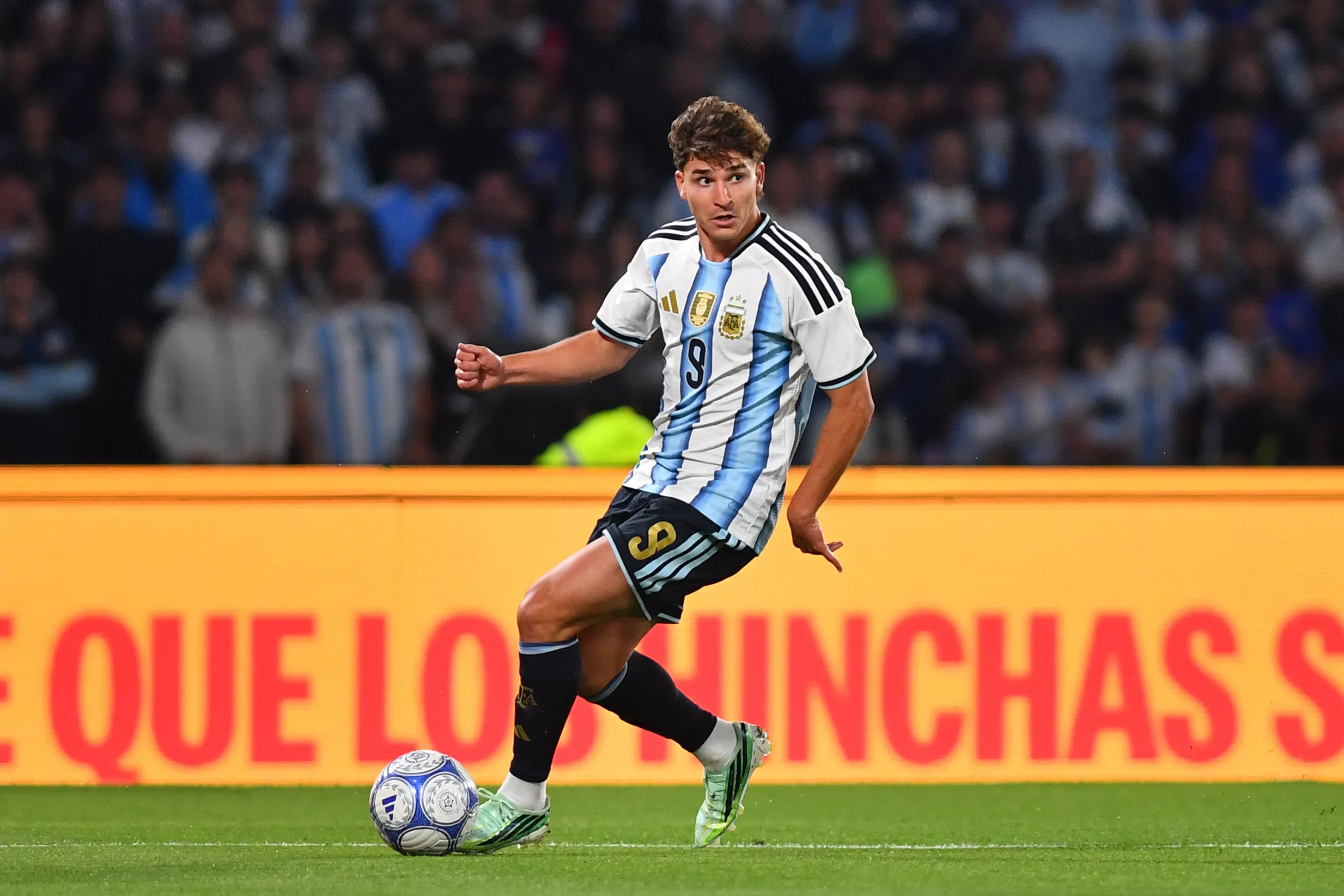 Julián Álvarez no pudo convertir en el amistoso contra Bolivia (Getty Images)