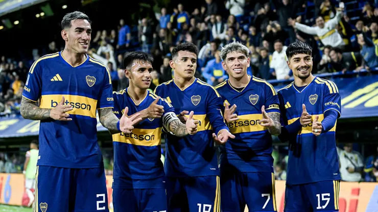 Los futbolistas de Boca en La Bombonera.