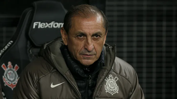 Ramón Díaz pica en punta para regresar a Corinthians