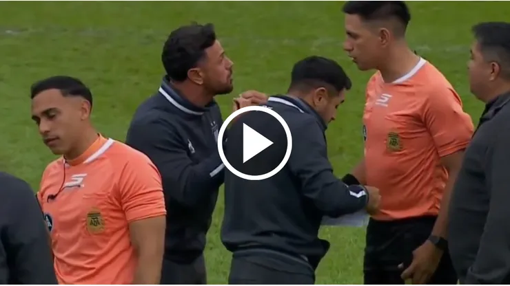 Lautaro Acosta, a las piñas en la Reserva.
