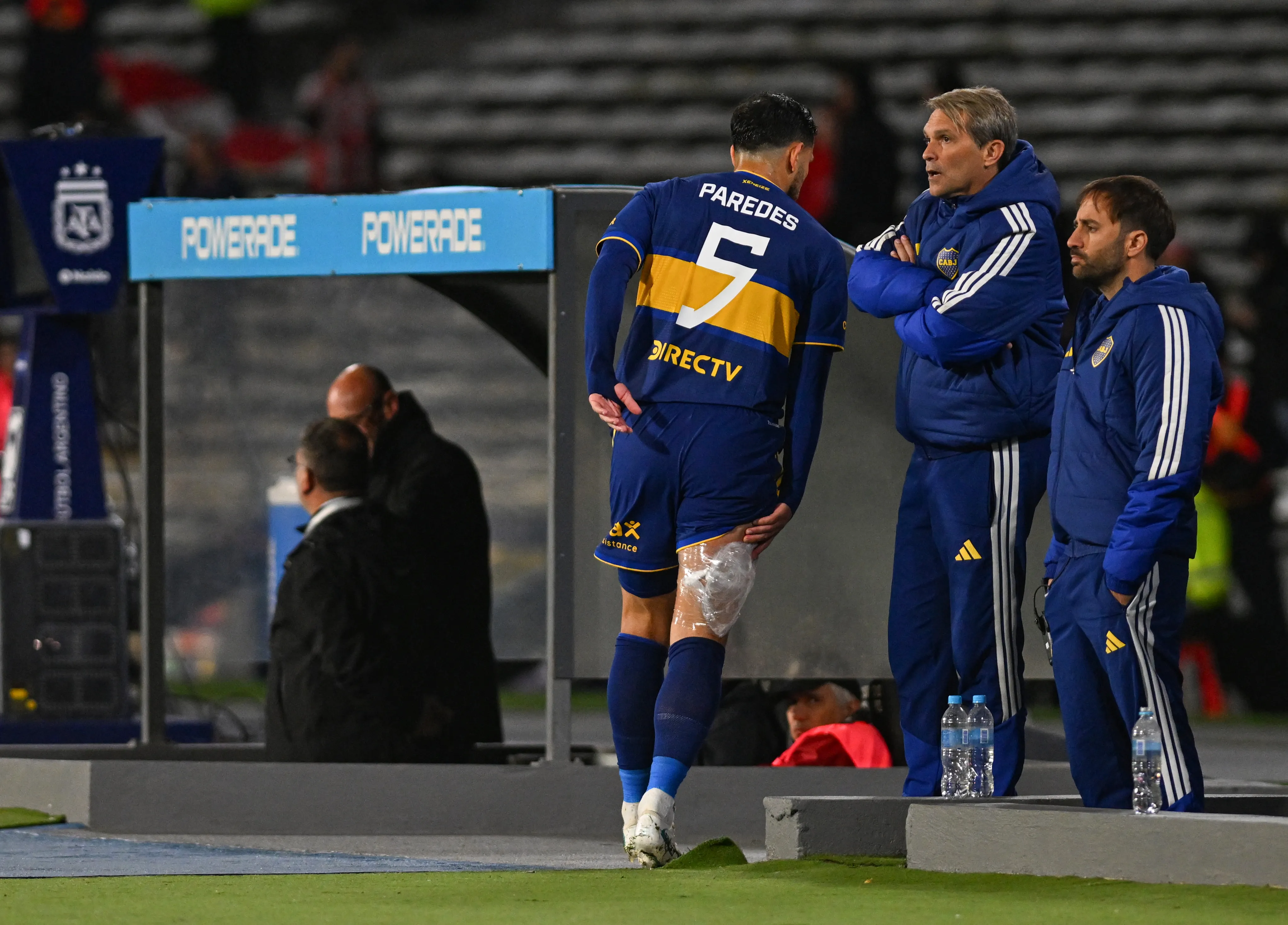Leandro Paredes tras salir ante Instituto. (Foto: Getty).