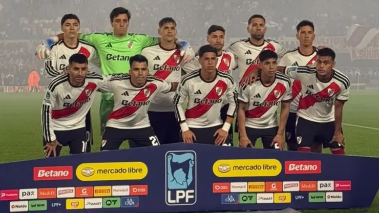 Los titulares de River ante Estudiantes de Río Cuarto.