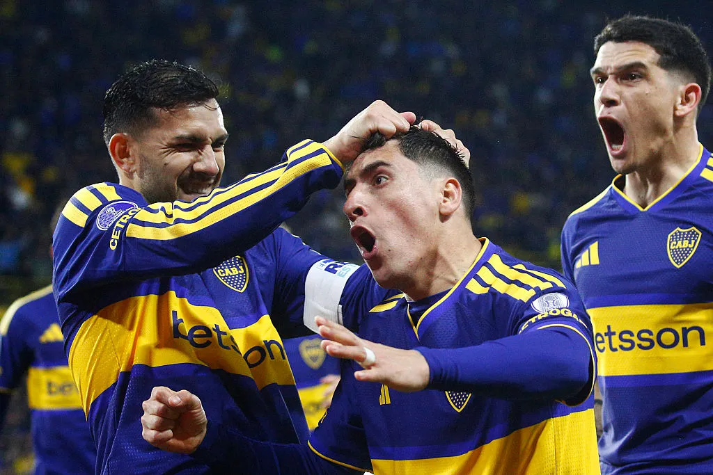 Miguel Merentiel y Leandro Paredes, futbolistas de Boca. (Getty Images)