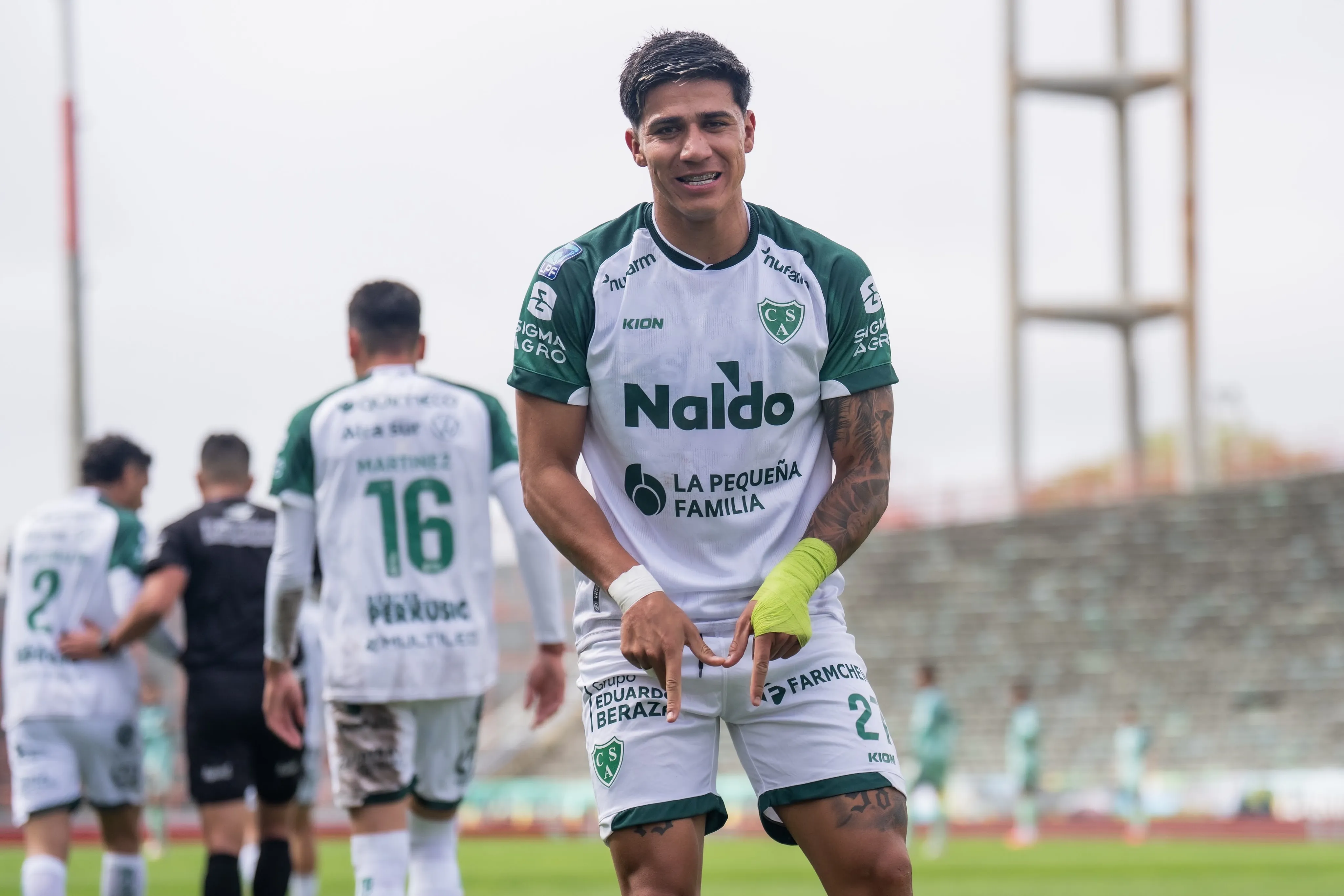 Junior Marabel, futbolista de Sarmiento de Junín. (@junior_marabel.27)
