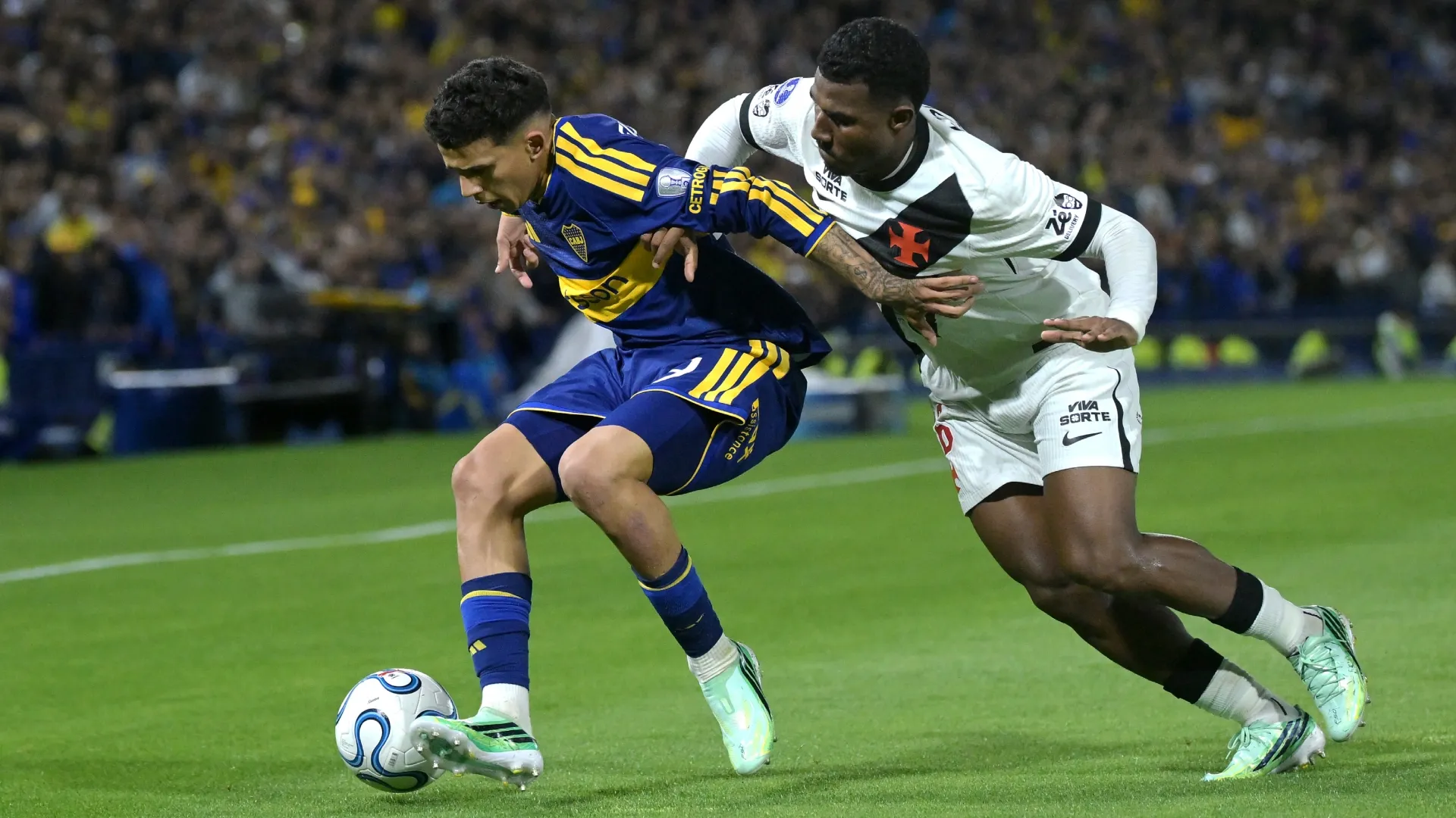 Serie intensa entre Boca y Vasco.