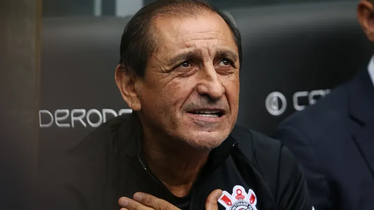 Ramón Díaz, más cerca de River.