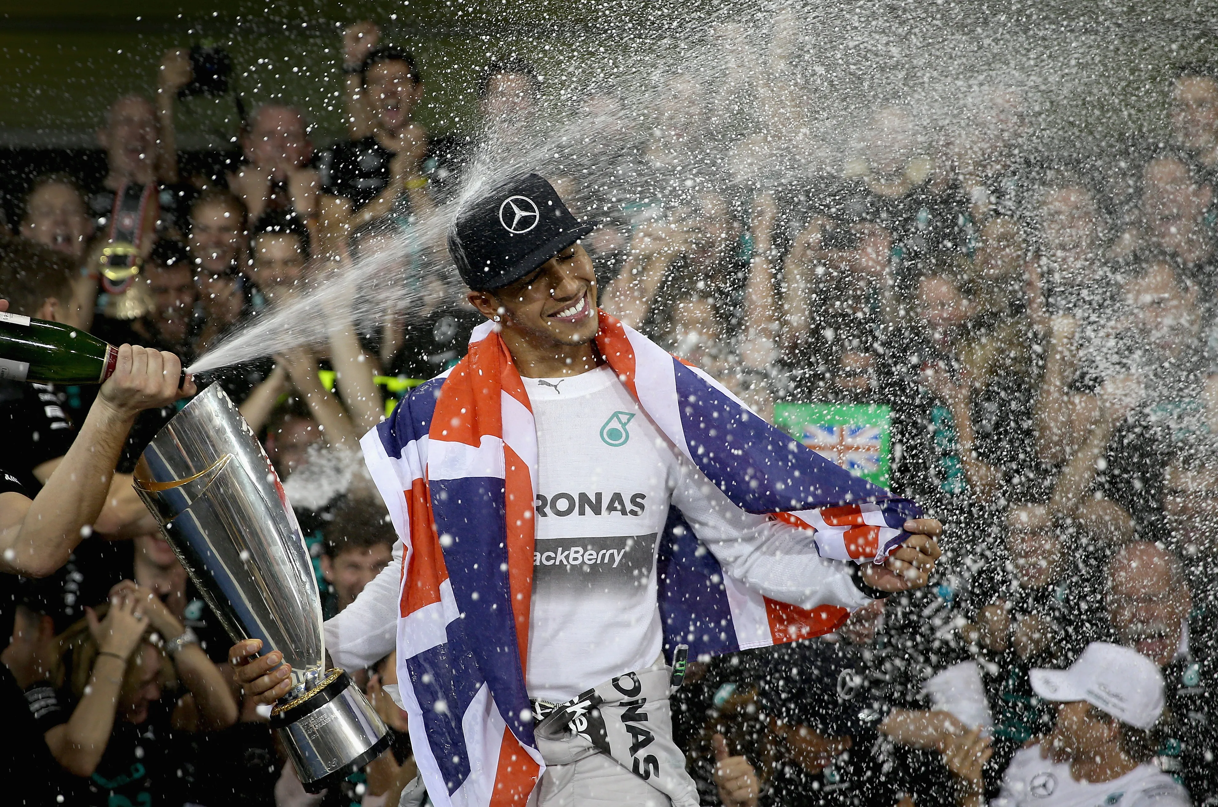 Lewis Hamilton celebra el Mundial de la F1 2014 en Abu Dhabi (Getty Images)