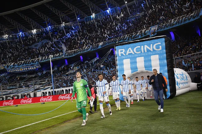 Los futbolistas de Racing en el Cilindro de Avellaneda. (Getty Images)