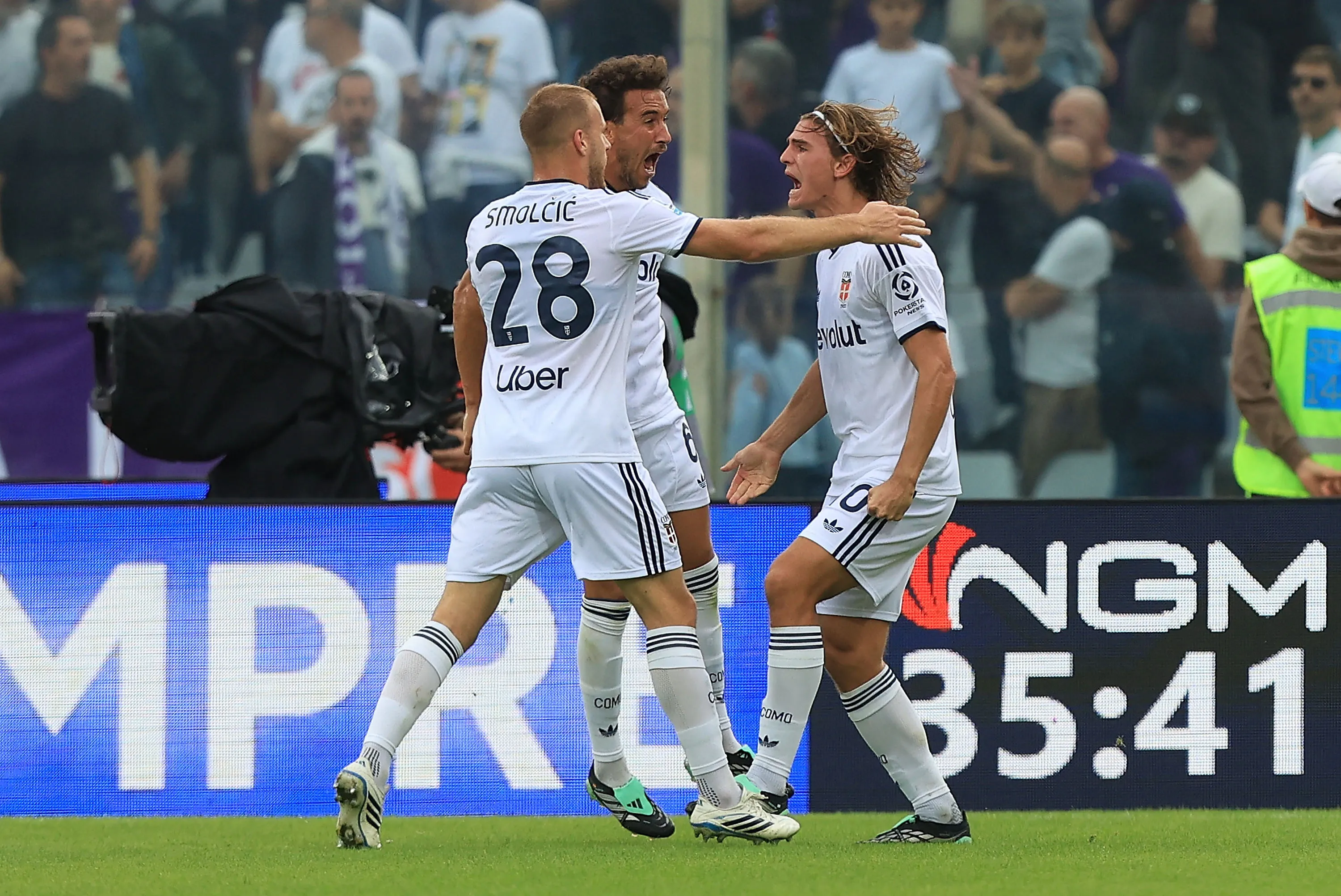 Nico Paz celebra su gol ante Fiorentina (Getty Images)