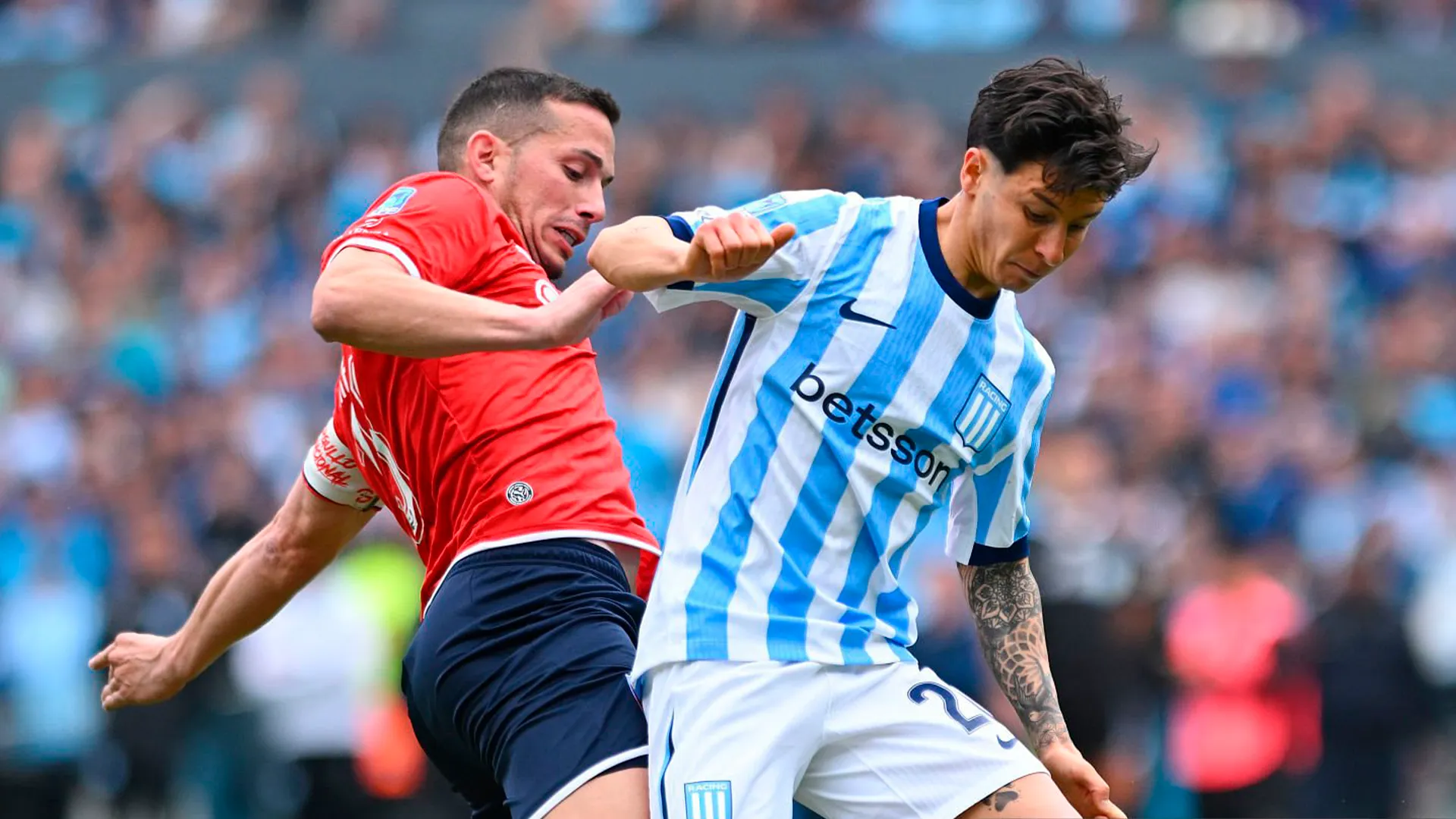 Racing e Independiente se enfrentan en el Cilindro de Avellaneda