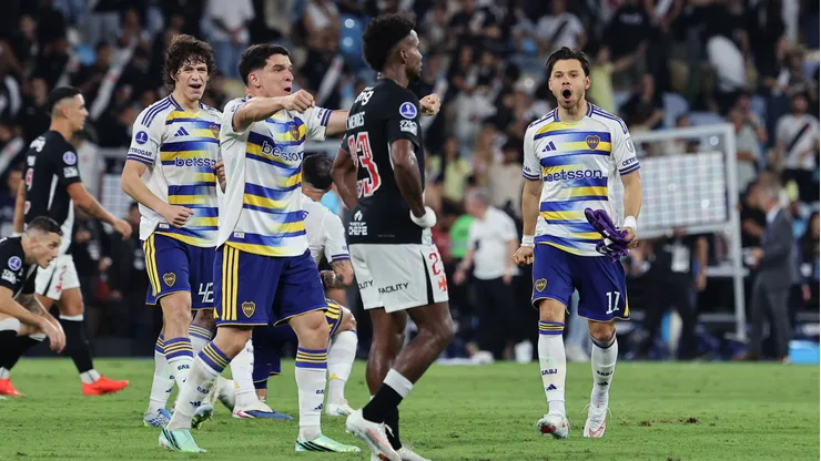 Romero confrontó al capitán de Vasco por romper el escudo de Boca: "Hay que respetar la camiseta"