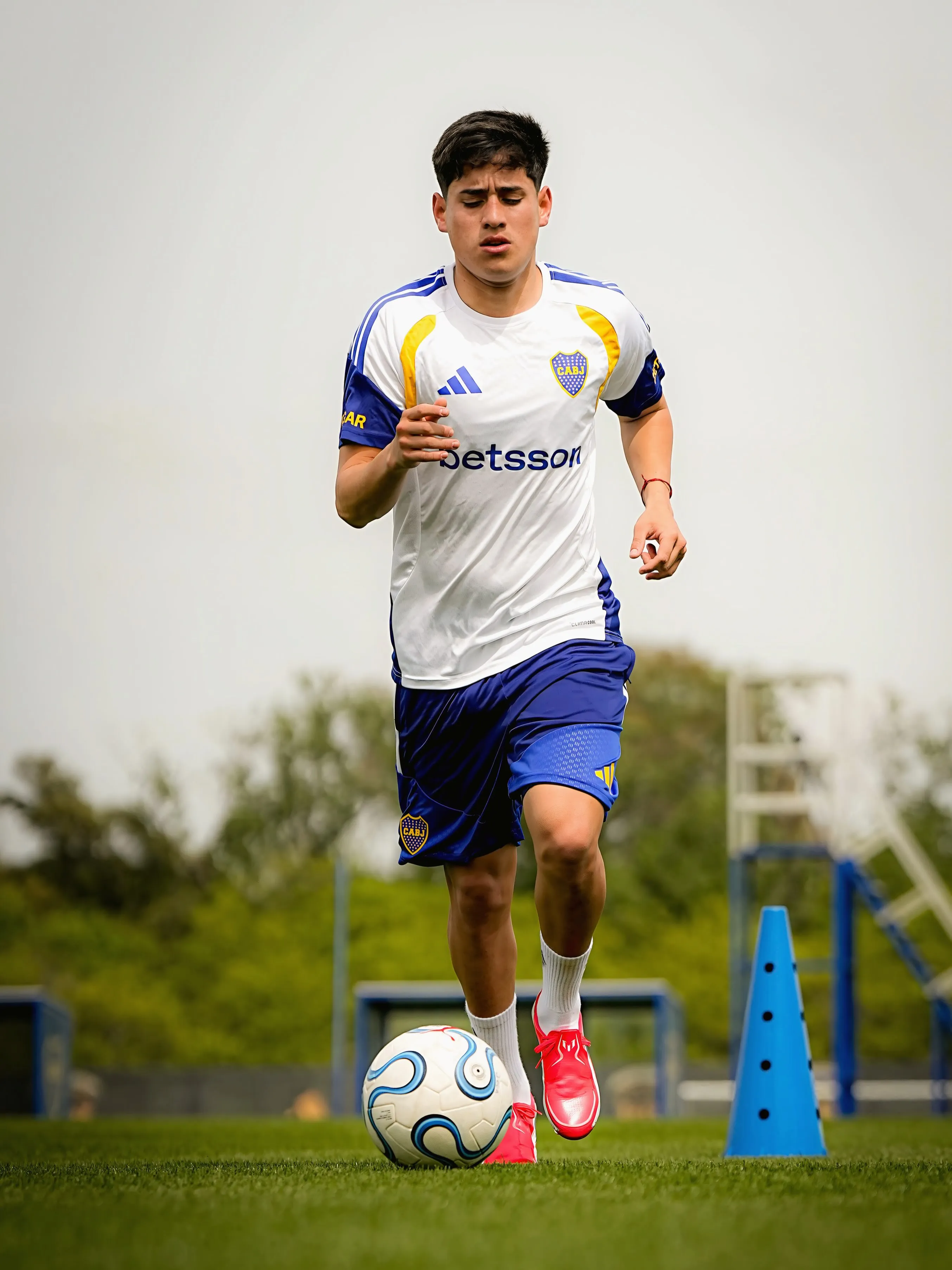 Tomás Aranda, en el entrenamiento de Boca.