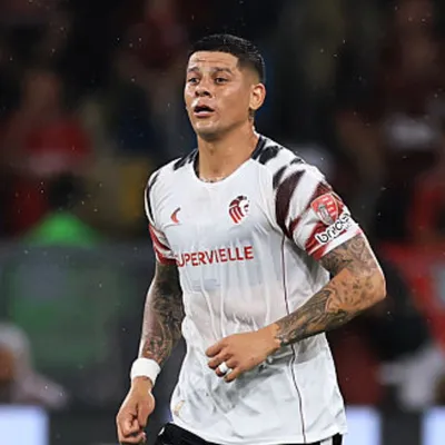Flamengo reclamó los puntos ante Estudiantes por Marcos Rojo