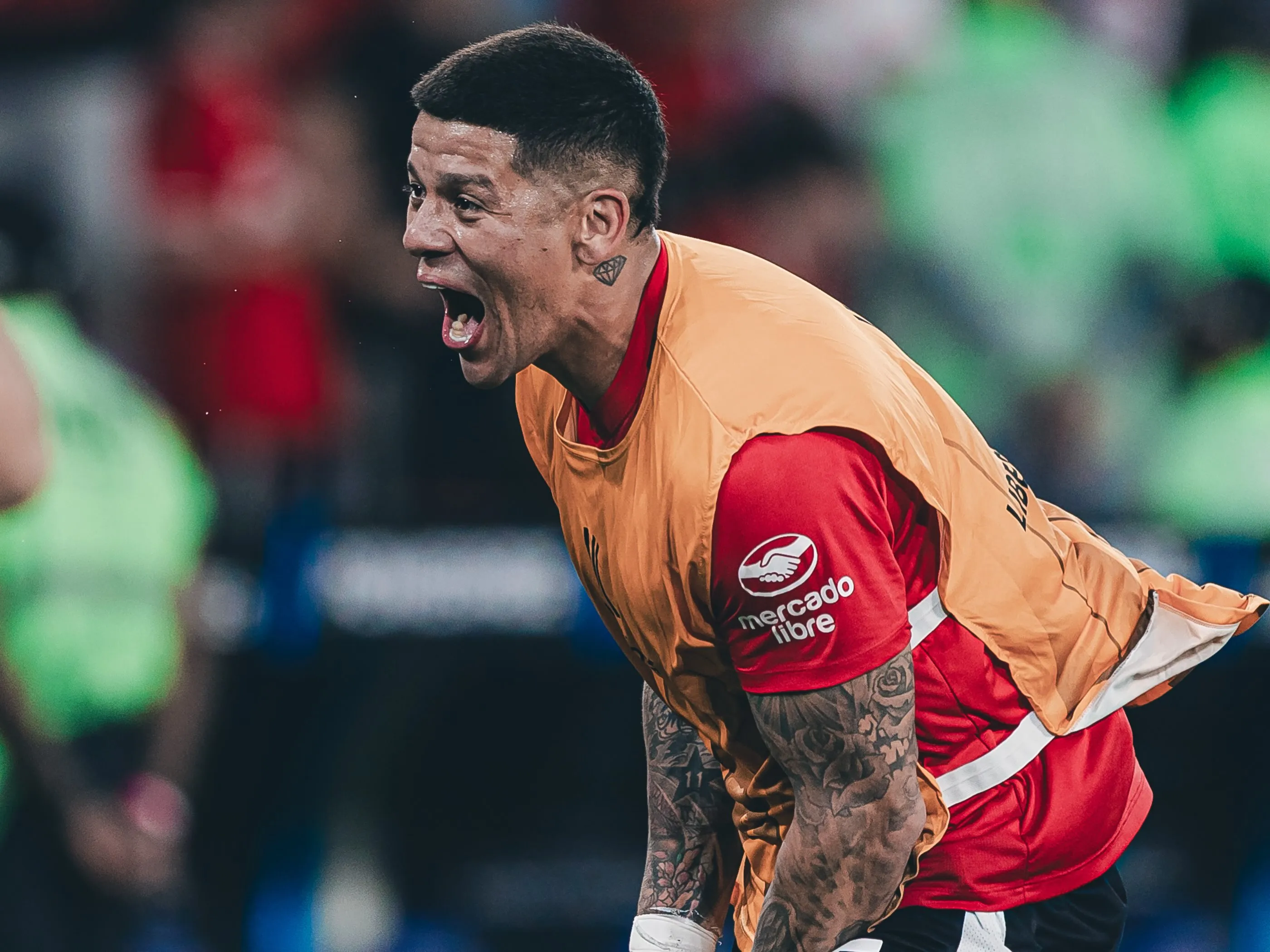 Marcos Rojo, defensor de Estudiantes, en la semifinal ante Flamengo por la Copa Libertadores 2026.