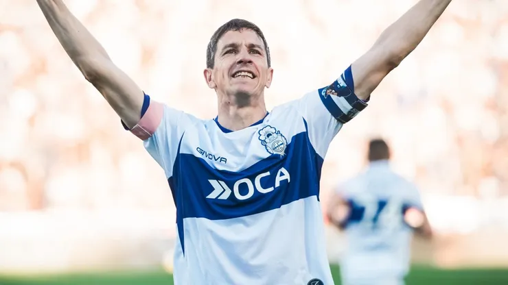 Nacho Fernández, capitán y figura de Gimnasia y Esgrima de La Plata.