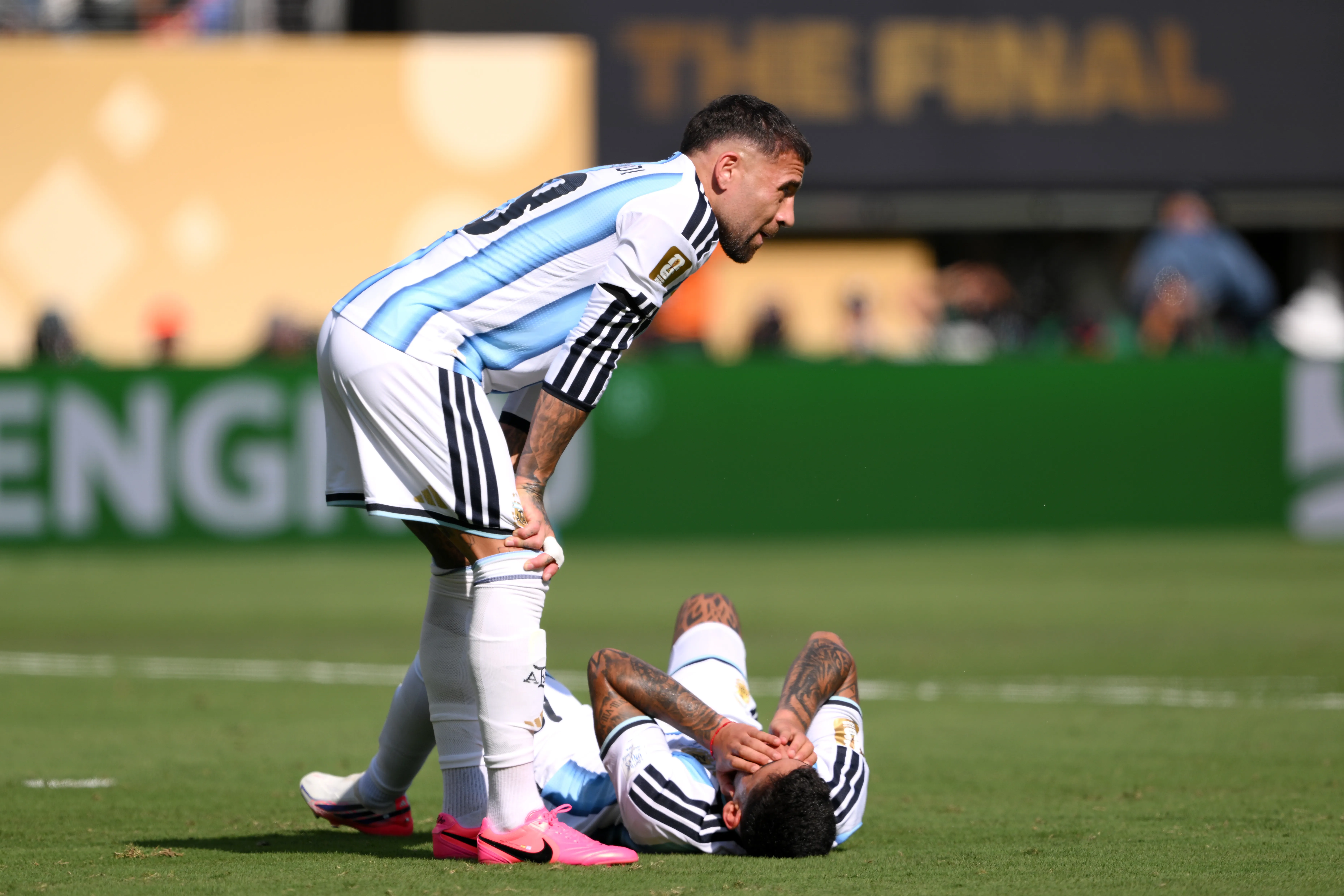 Cristian Romero pidió el cambio ante España en la final (Getty Images)