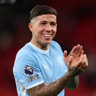 Enzo Fernández, ausente en el once de Manchester City